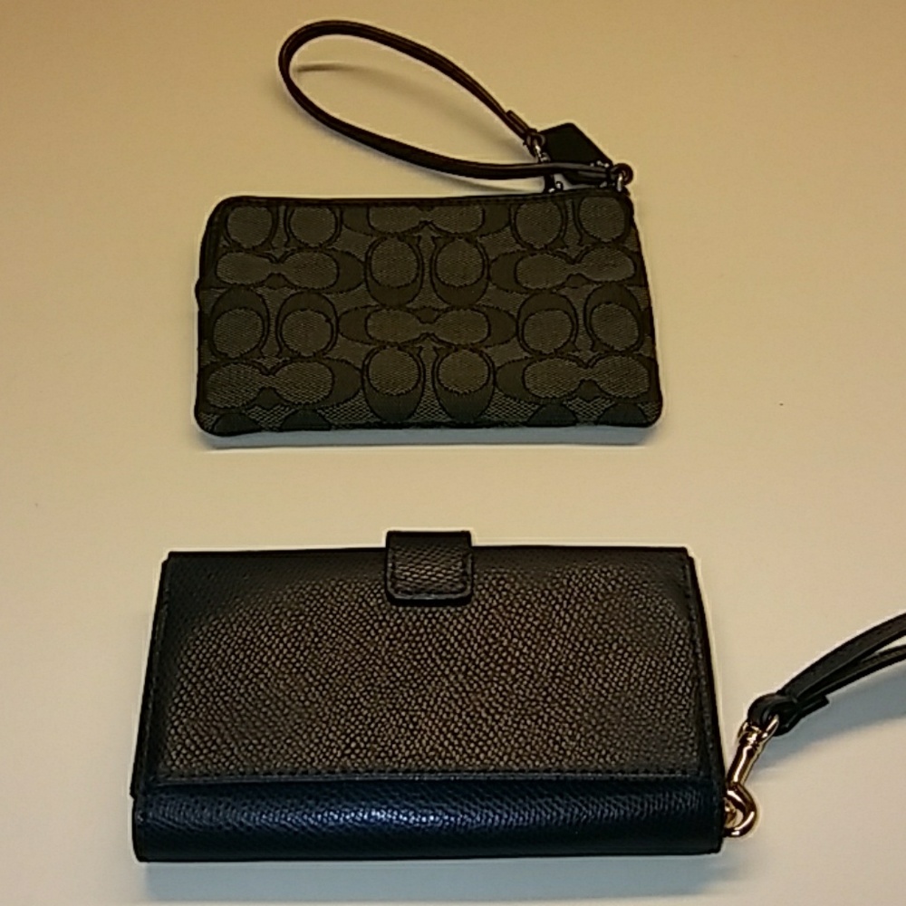 Authentic Coach wristlets - Picture 2 of 6